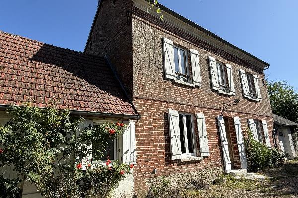 photo Dans un village rive droite