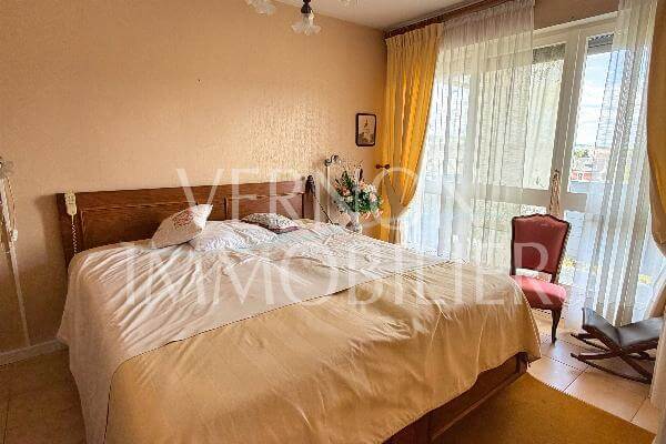 photo Grand appartement avec balcon centre-ville