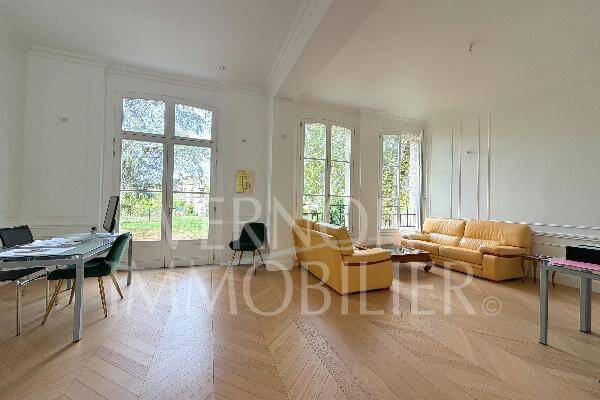 photo Exceptionnel sur Vernon – 100,20 m²