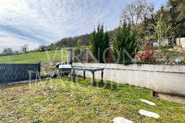 photo A 6 km du centre de Vernon.