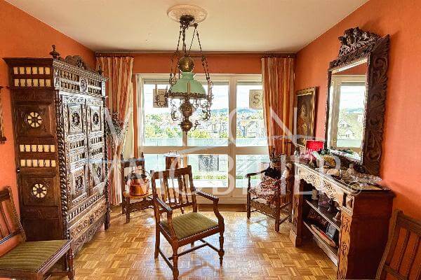 photo Grand appartement avec balcon centre-ville
